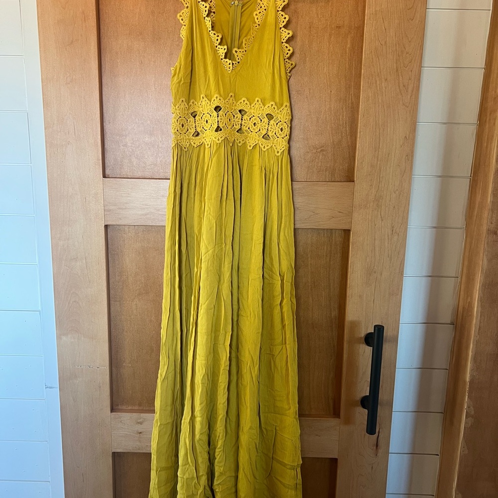 Lulu's Mustard Lace Maxi Dress